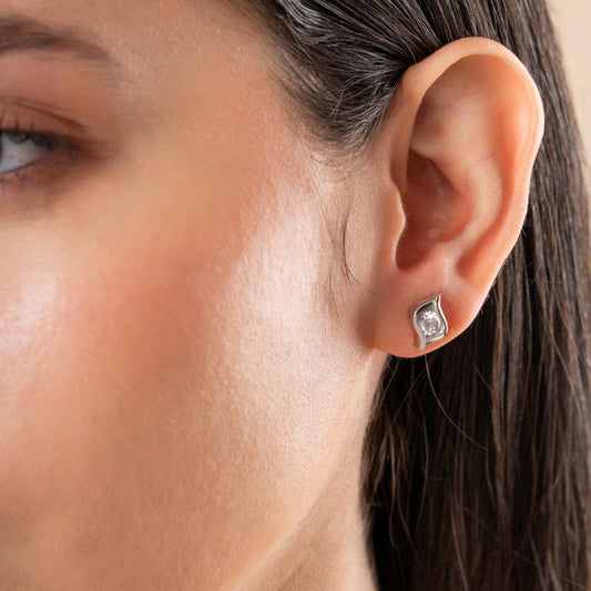 Round Diamond Italian Stud Earrings