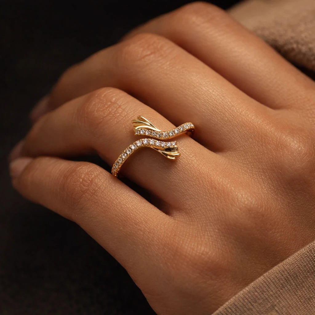 18K Gold Twist Sparkle Ring Main image